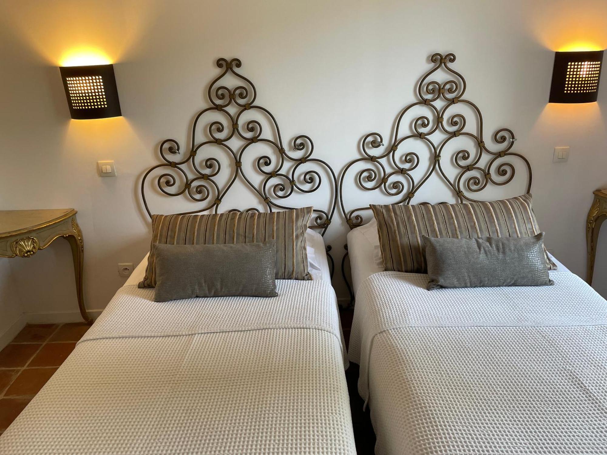 Le Relais Des Chartreuses Hotell Le Boulou Exteriör bild