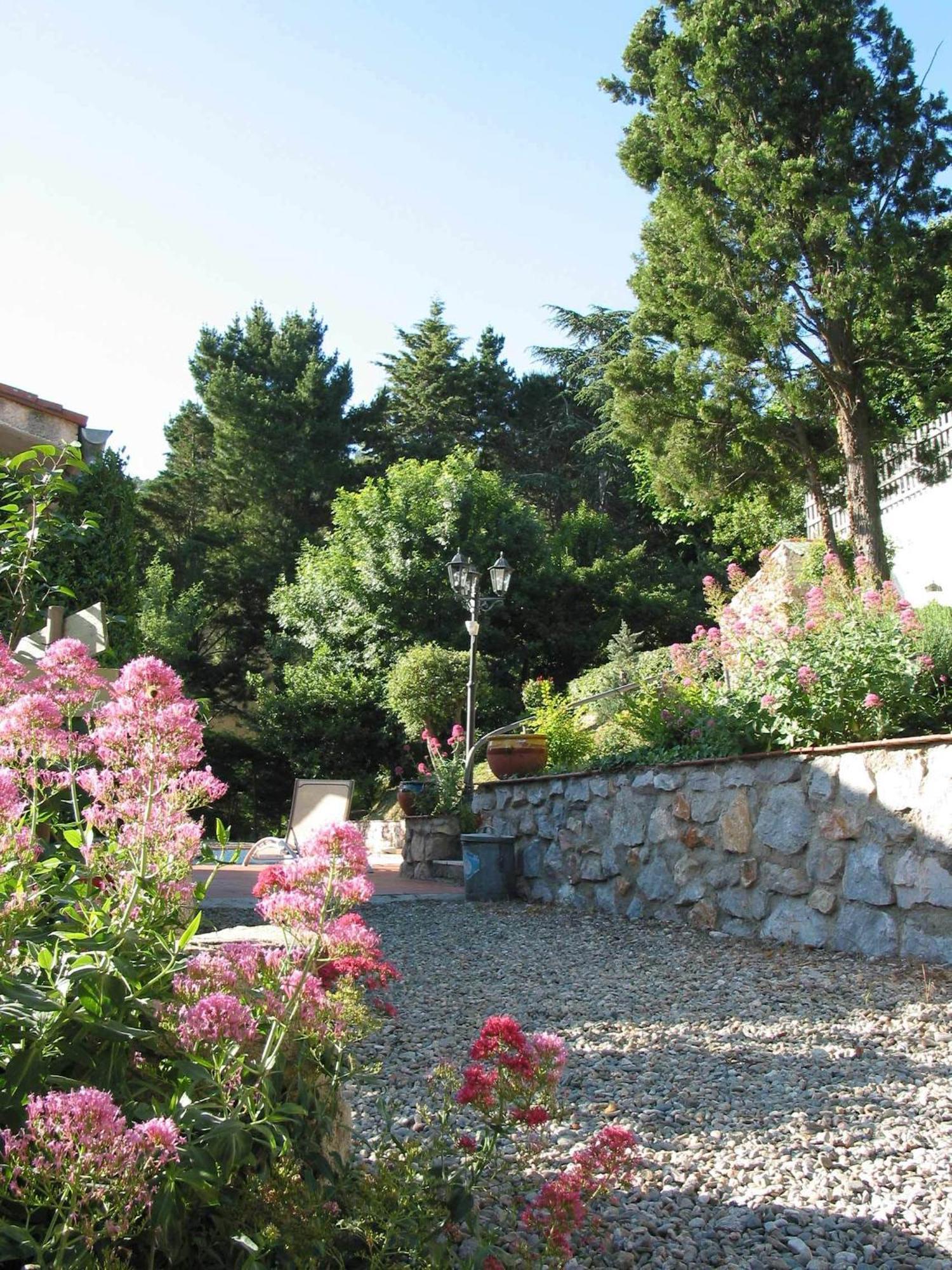 Le Relais Des Chartreuses Hotell Le Boulou Exteriör bild