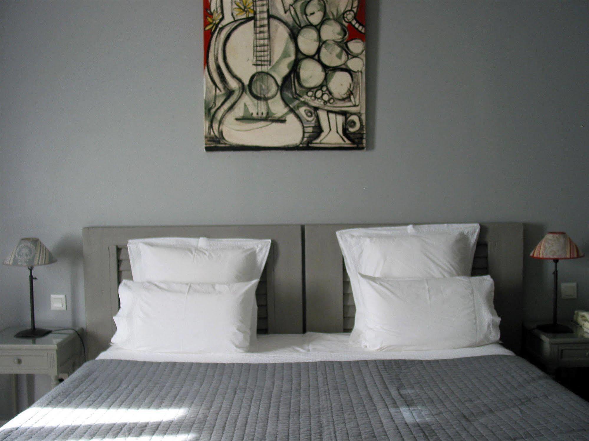 Le Relais Des Chartreuses Hotell Le Boulou Exteriör bild